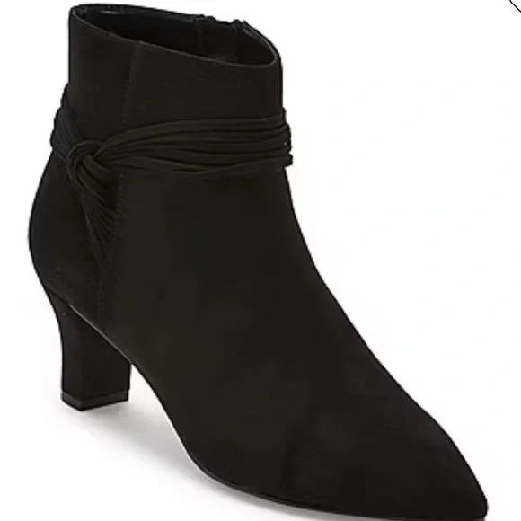 NWT East 5th Black Heeled Ankle Boots Size 7.5 Memory foam - Picture 2 of 7